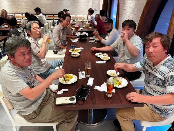 社員懇親会を開催しました