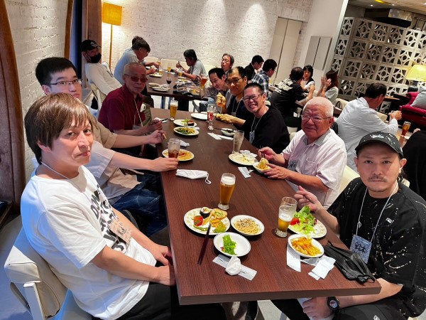 社員懇親会を開催しました
